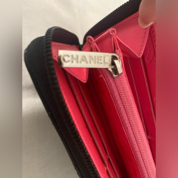 Chanel Cambon Calf Leather Zippy Wallet w/COA - Picture 13 of 17